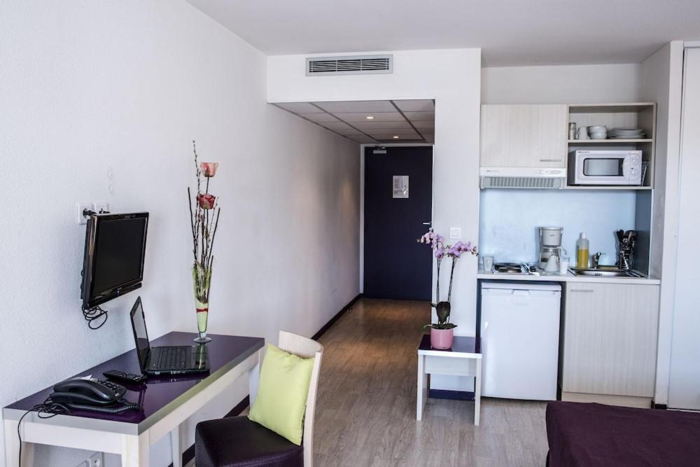 Family Saint Vincent - Studio 2 Pers - 100M Gare Lourdes - Wifi Exterior foto